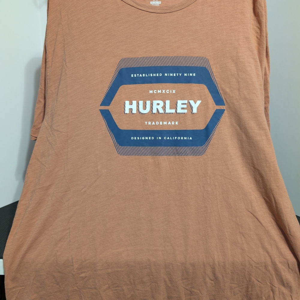 Hurley Brown Graphic T-Shirt